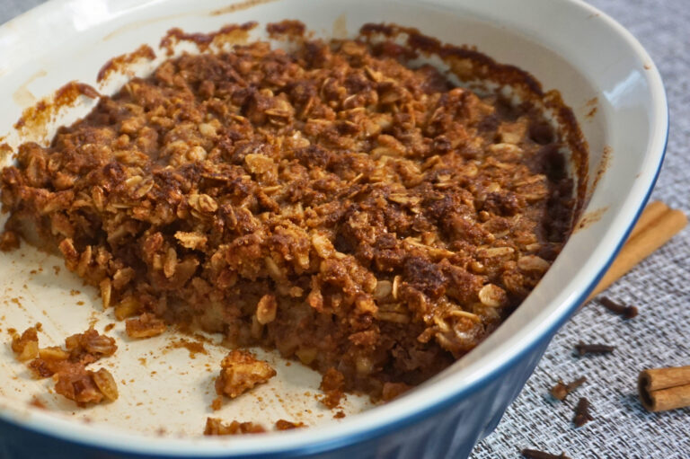 Baked spiced pear crumble presentation